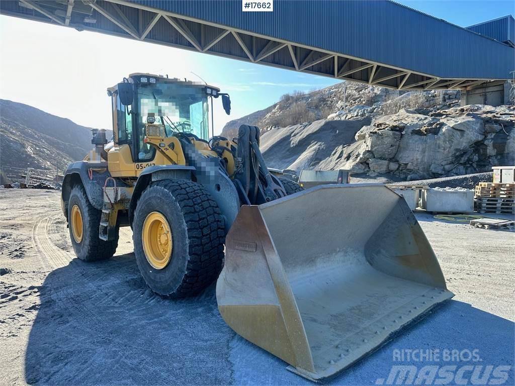 Volvo L110H Wheel loader w/ Bucket and weight. Certified Hjullastere