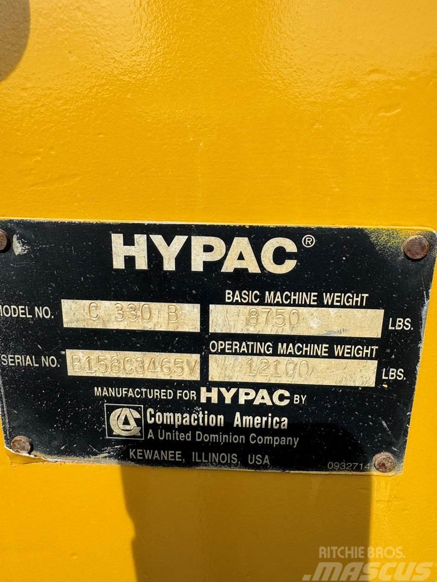 Hypac C330B Asphalt pavers