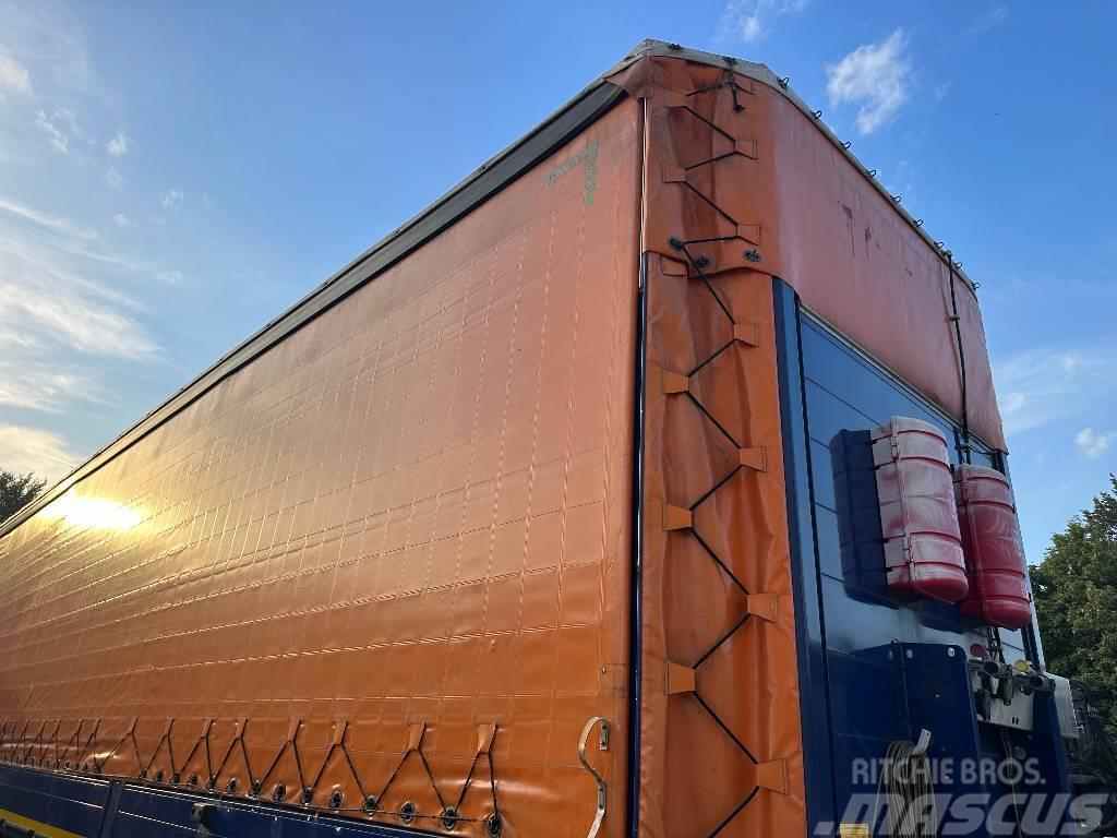 Schmitz Cargobull S01 Curtainsider semi-trailers