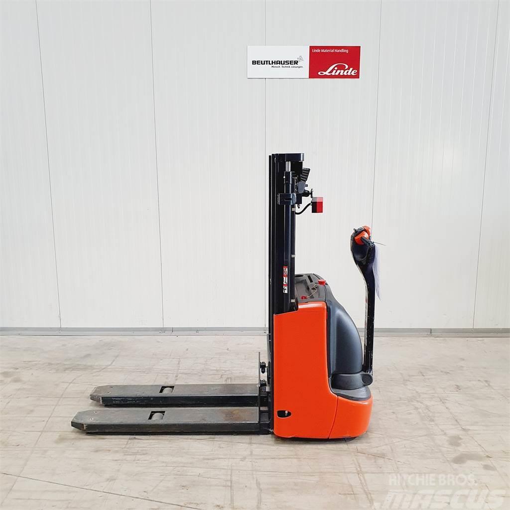 Linde L12 Pedestrian stacker