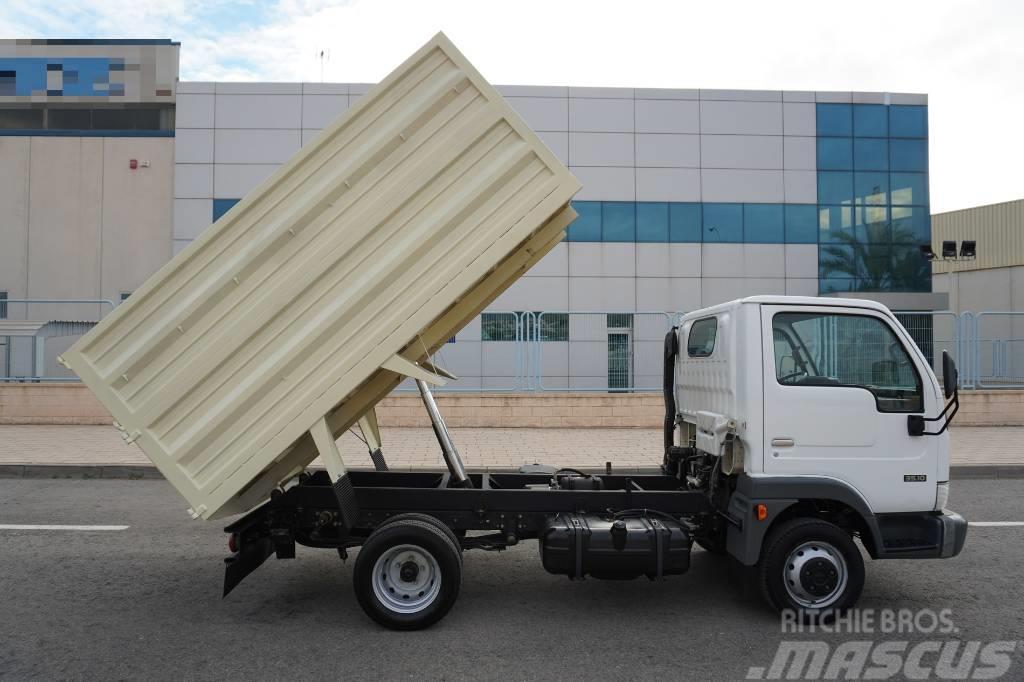 Nissan CABSTAR 35.10 VOLQUETE Tipper trucks