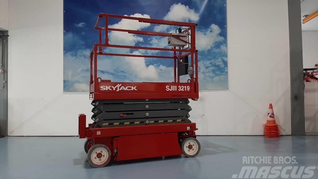 SkyJack SJIII 3219 Scissor lifts