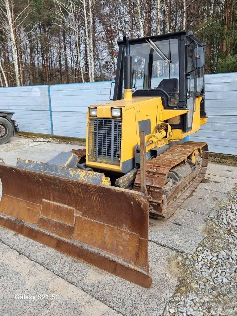 Komatsu D 31 E-20 Crawler dozers