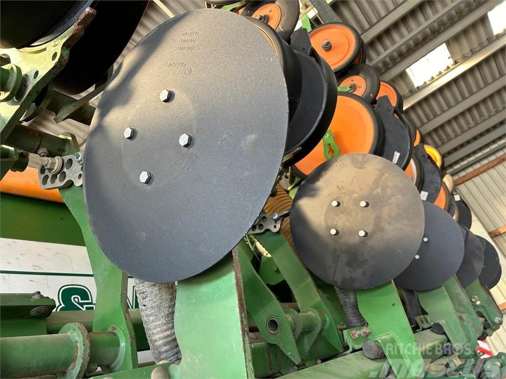 Amazone EDX 900 - TC Precision sowing machines