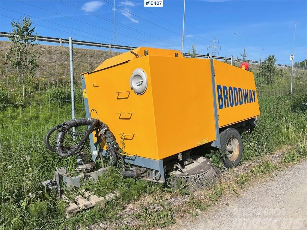 Broddway combi sweep trailer Sweepers
