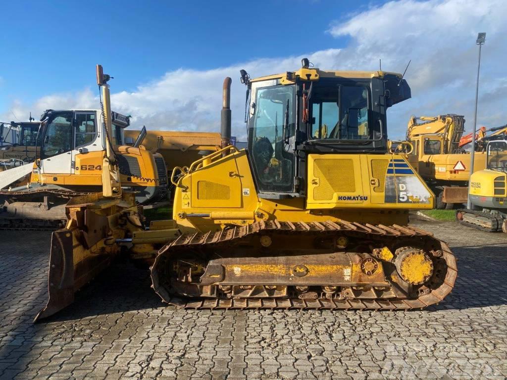 Komatsu D 51 PX-22 Crawler dozers