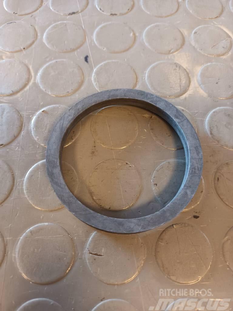 Volvo SEALING RING 944530 Other components
