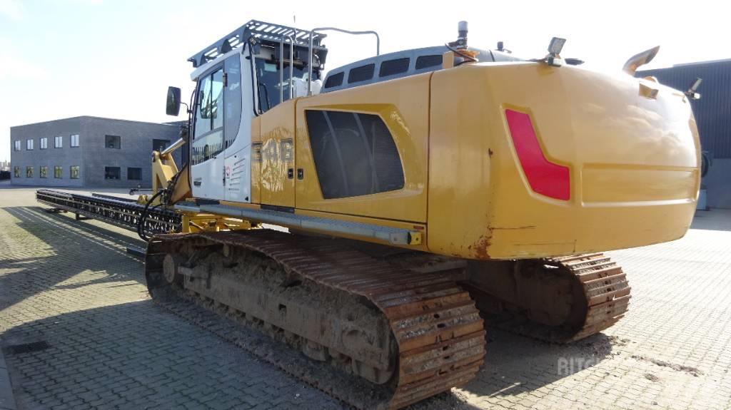 Liebherr R946 LC Crawler excavators
