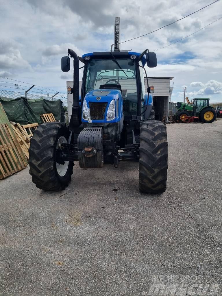 New Holland T6 155 Tractors