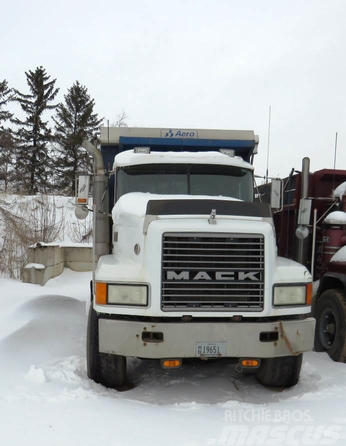 Mack CL613 Tipper trucks