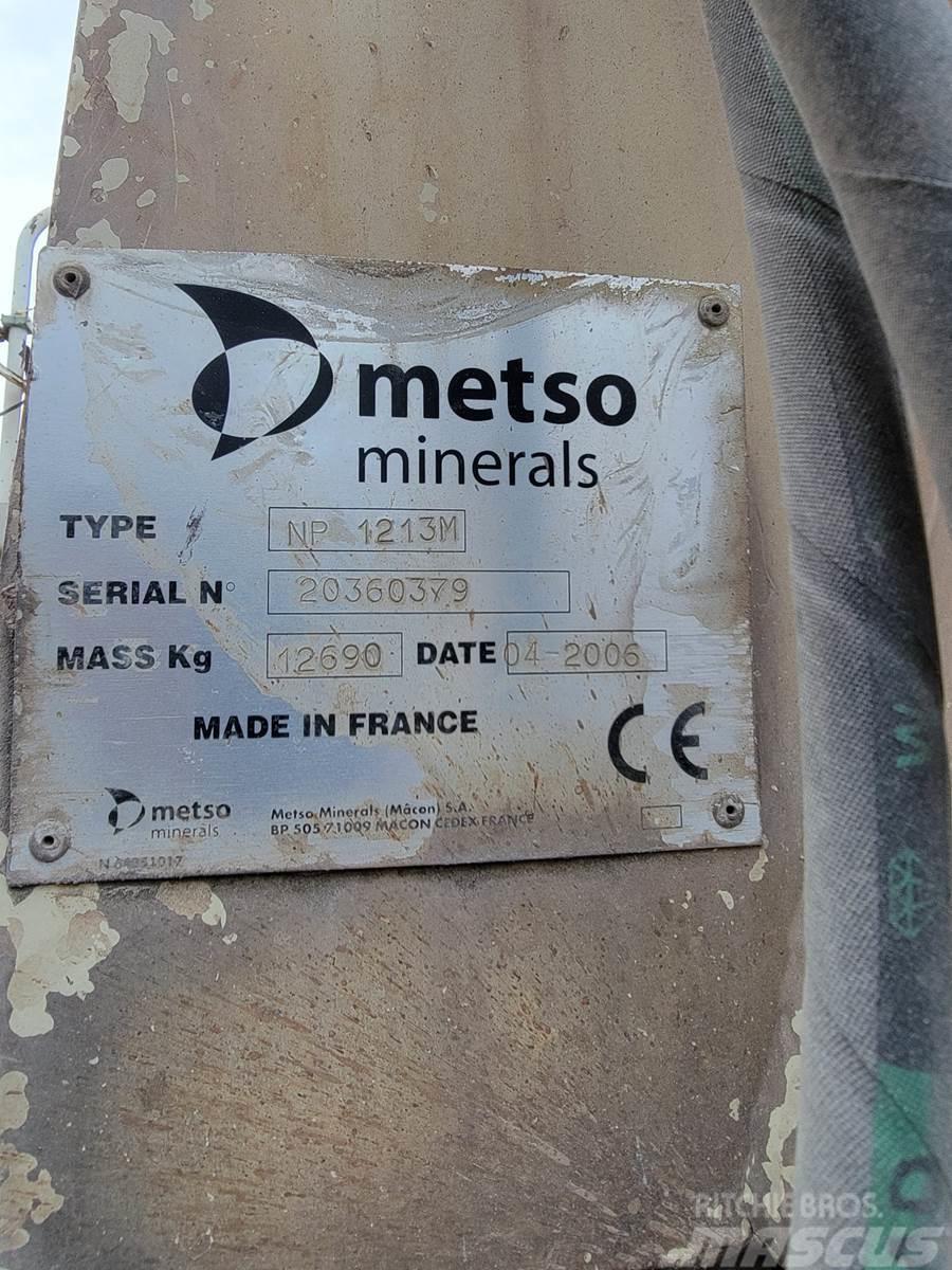 Metso NP1213M Crushers