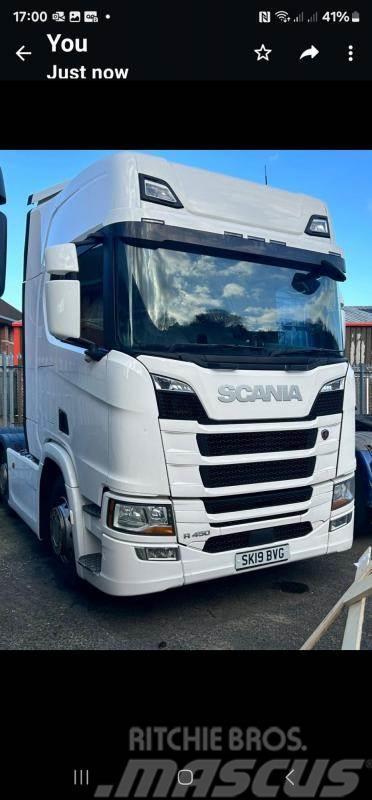 Scania R450 hiroof Tractor Units