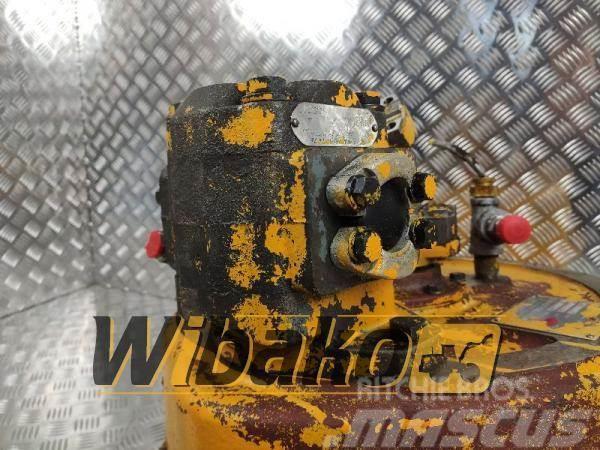 Commercial Hydraulic pump Commercial D230-32 657735C91 Crawler dozers
