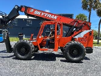 JLG 10054