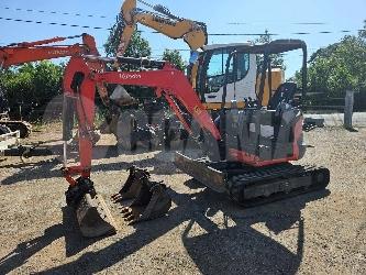 Kubota U 27-4