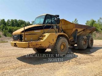 CAT 735
