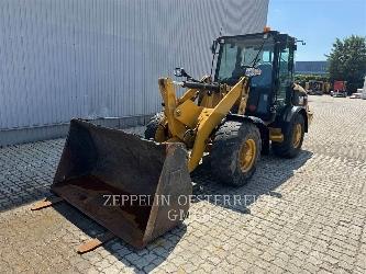CAT 906H2