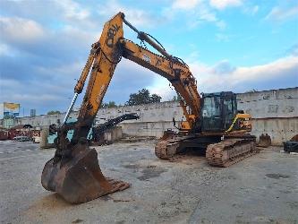 JCB JS 220