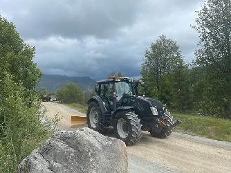 Valtra T203