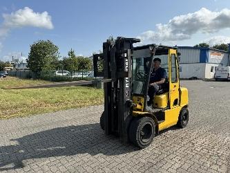 Hyundai 33D-7E