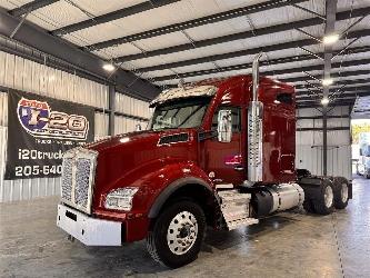 Kenworth T880