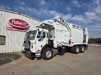 Peterbilt 520