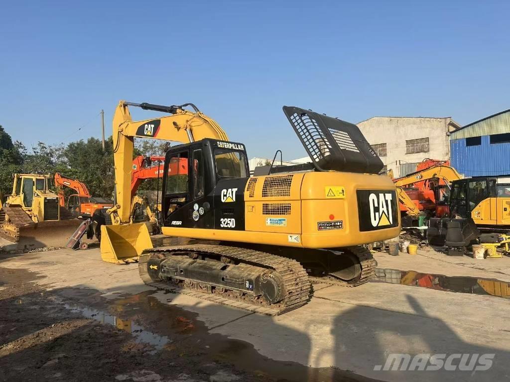 CAT 325 D Beltegraver