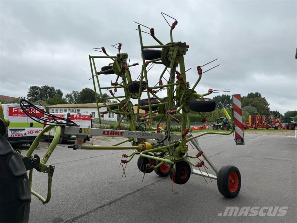 CLAAS Volto 870 T Raker og høyvendere