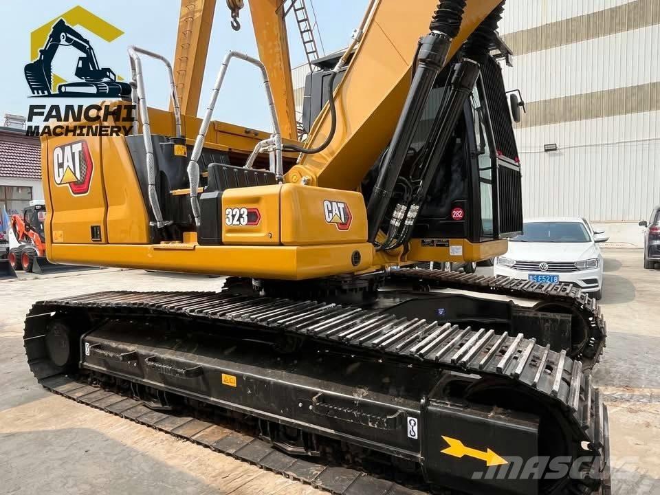 CAT 323 Beltegraver