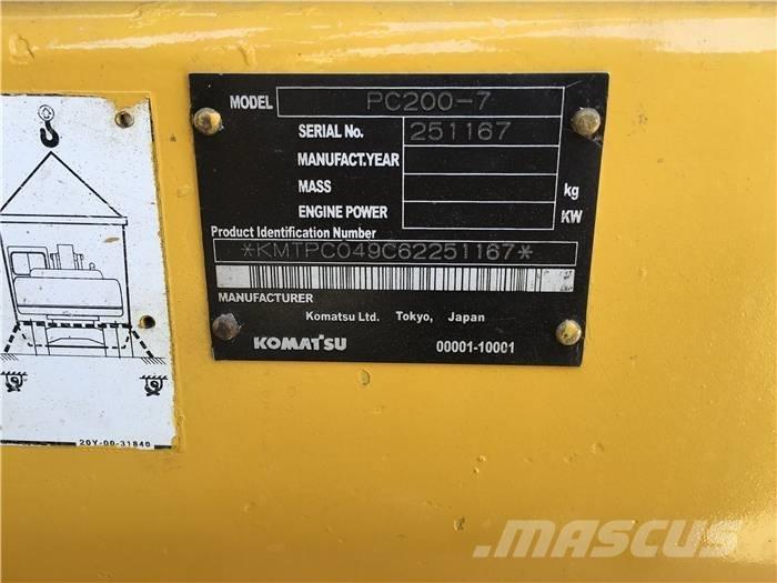 Komatsu PC 200-7 Beltegraver