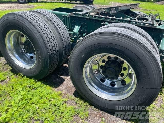 Mack CXU613 Pinnacle Trekkvogner