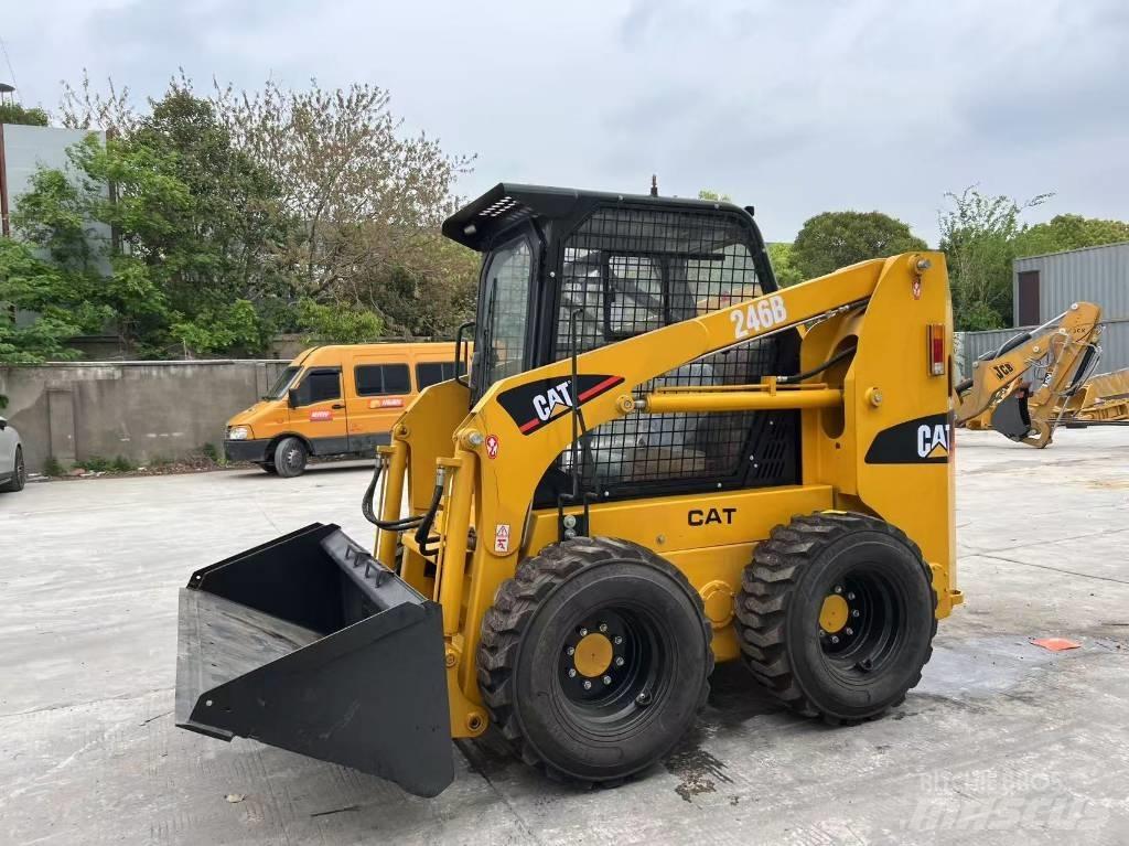 CAT 246B Minilastere