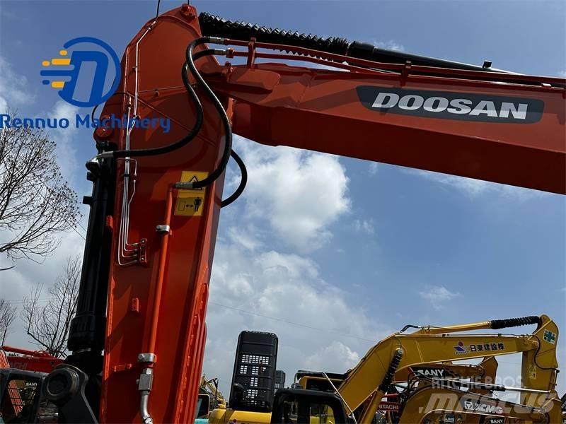 Doosan DX 225 LC-9C Beltegraver