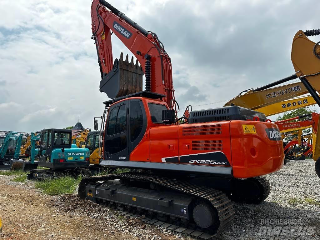 Doosan DX 225 LC-9C Beltegraver