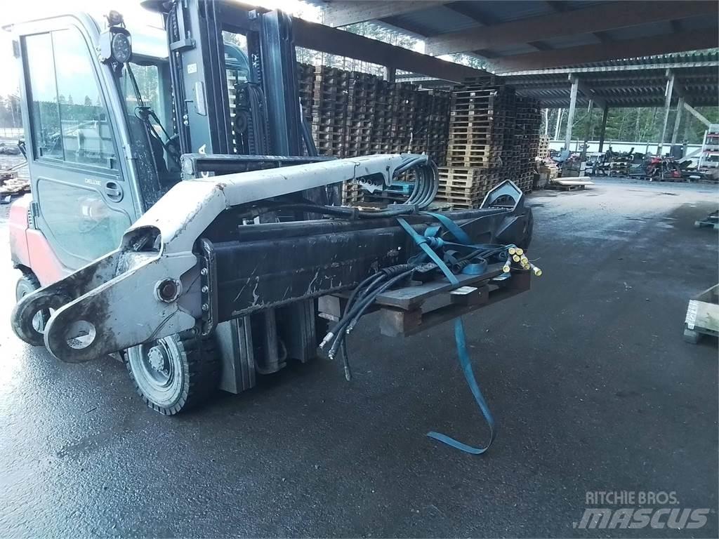 Komatsu 165F Lassbærere