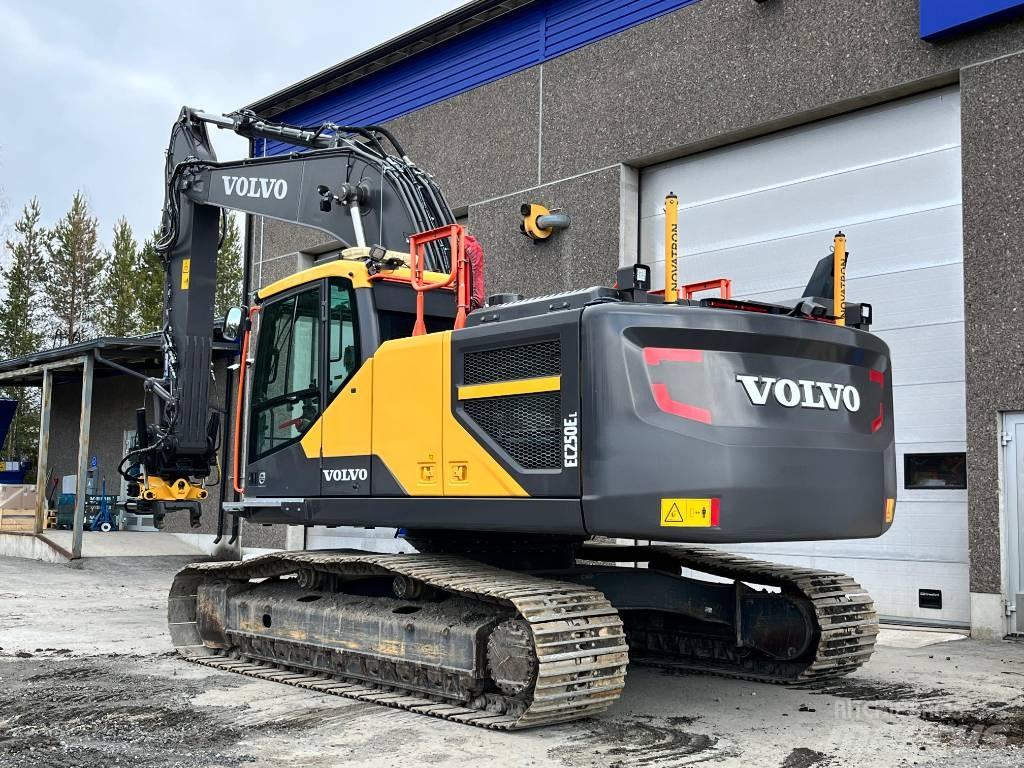 Volvo EC 250 EL Beltegraver