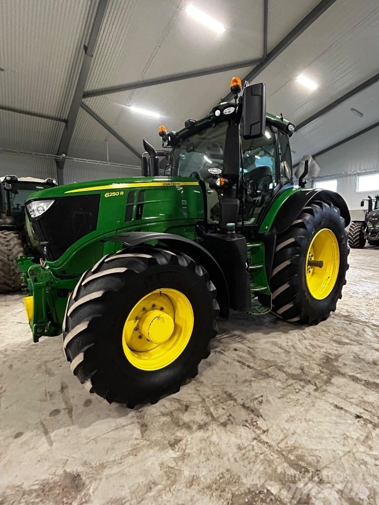John Deere 6250r Traktorer