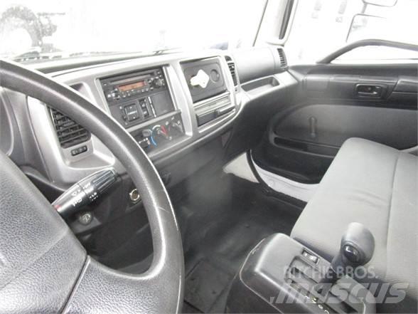 Hino 338 Slamsugere