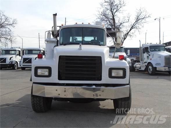 Mack RD600 Krokbil