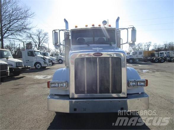 Peterbilt 365 Slamsugere