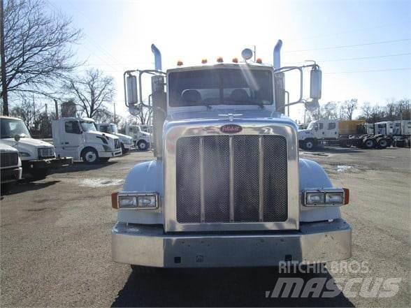 Peterbilt 365 Slamsugere