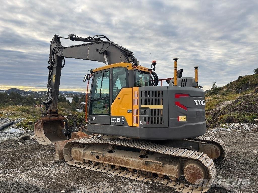 Volvo ECR 235 E Beltegraver