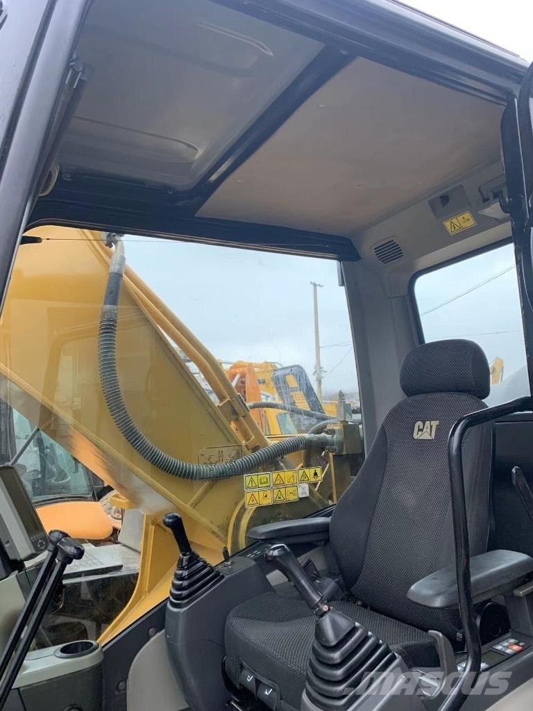 CAT 330 D2L Beltegraver