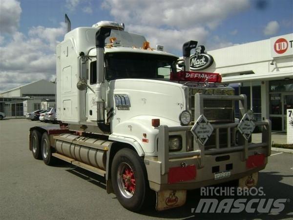 Mack Superliner Trekkvogner