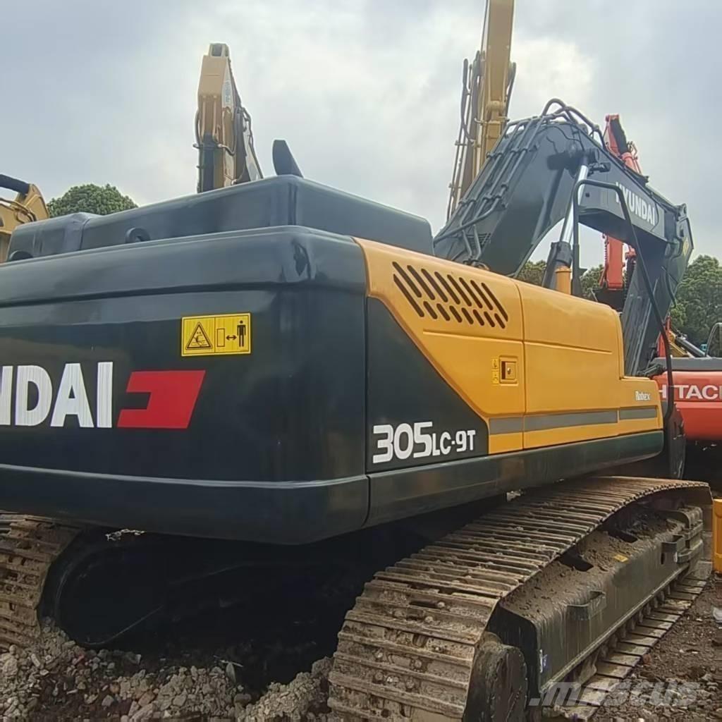 Hyundai 305LC-9T Beltegraver