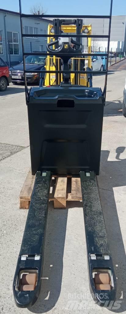 Hyster P 2.5 S Lavtløftende truck med platform