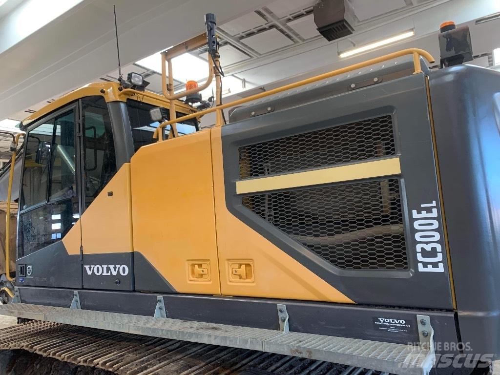 Volvo EC 300 E Beltegraver