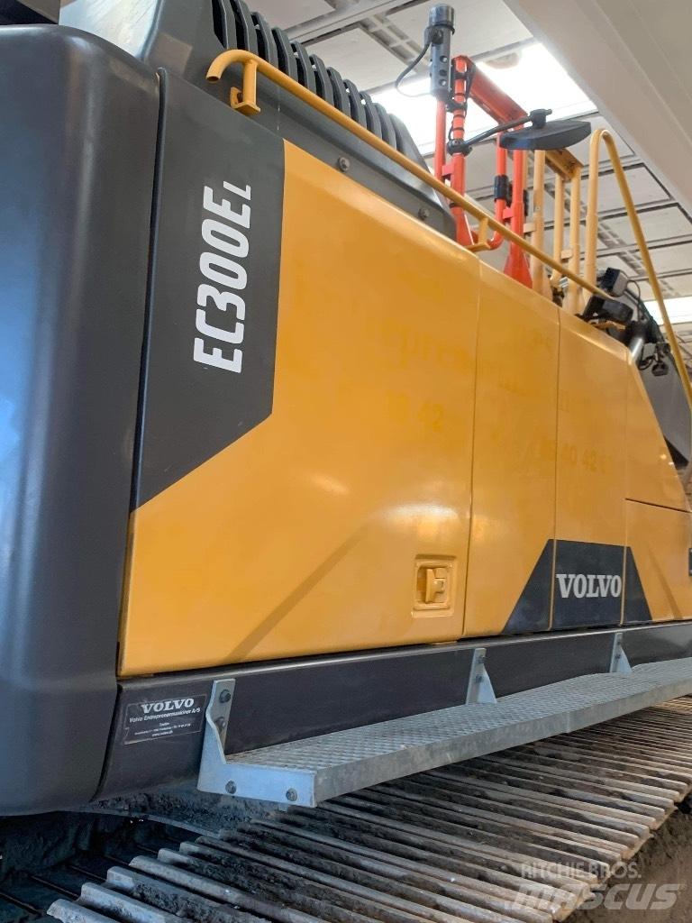 Volvo EC 300 E Beltegraver