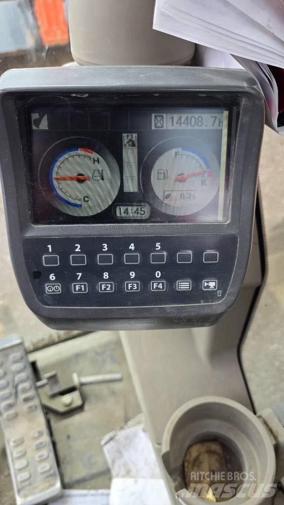 Hitachi ZX225USRLC-3 Beltegraver