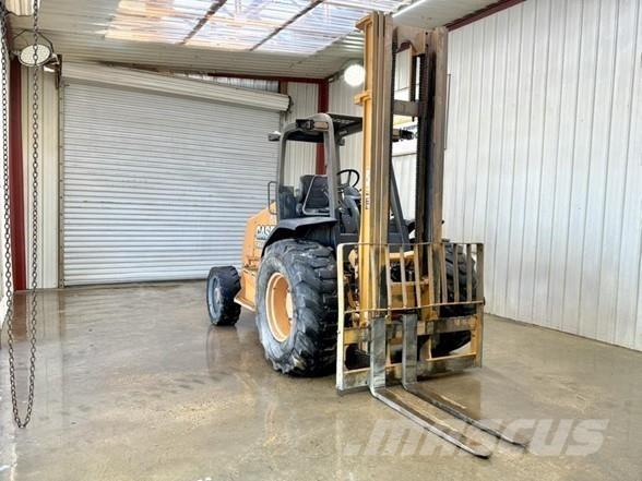 CASE 586H Terrenggående gaffeltruck